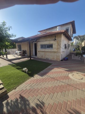 גבעת ציון וגבעת הפרחים