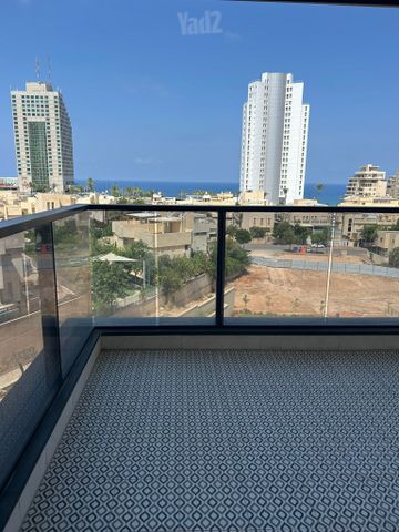 דר' ישראל בורגנסקי 