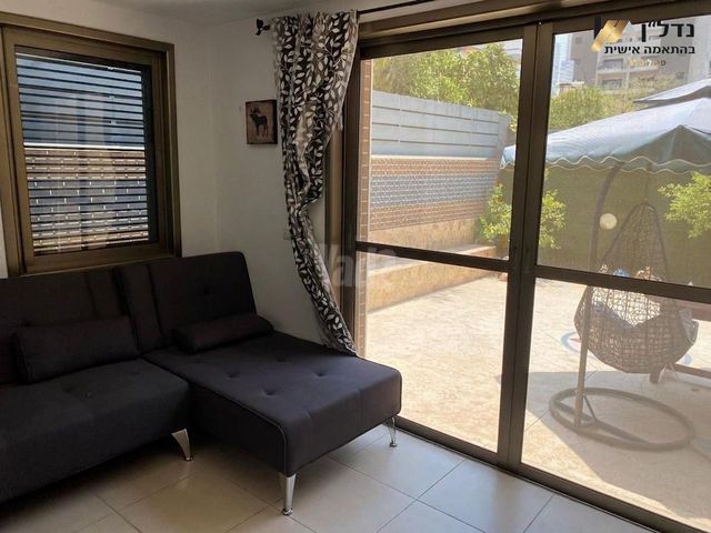 Herzliya, Israel 4
