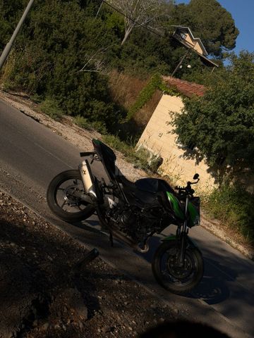 מודעת רכב קאוואסאקי Z400