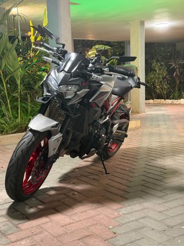 מודעת רכב קאוואסאקי Z900