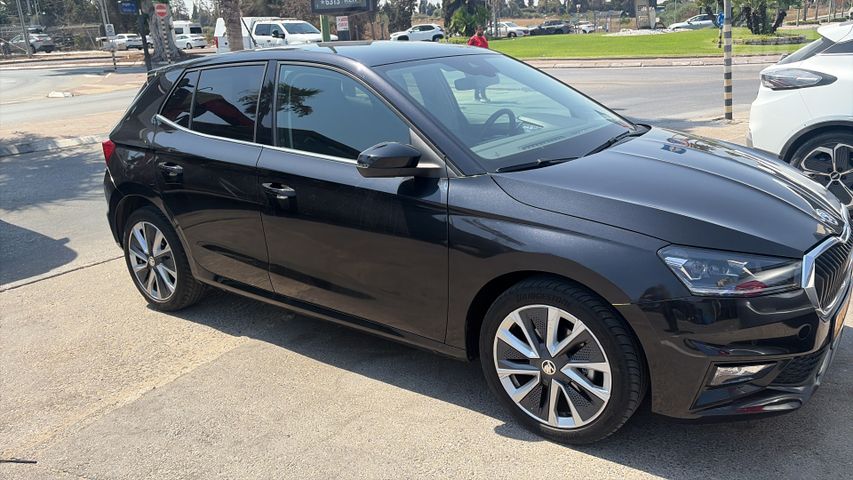 פאביה Style אוט׳ 1.5 (150 כ״ס)