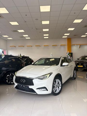 מודעת רכב אינפיניטי Q30