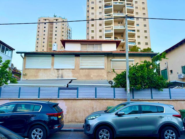 ארלוזורוב 90