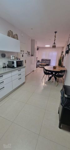 מרדכי מקלף 63