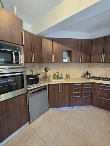 אשל 1
