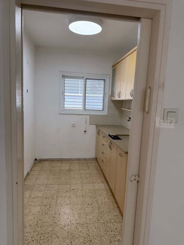 פינס 8
