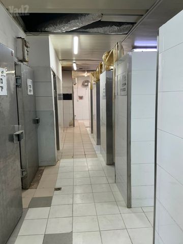 התעשייה 14