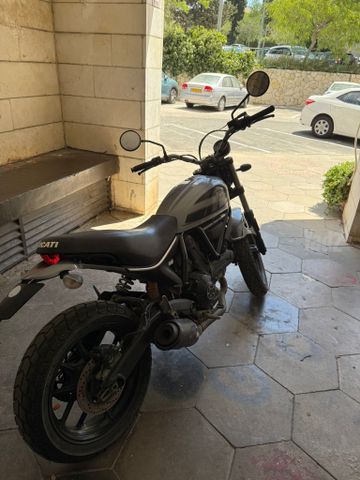 מודעת רכב דוקאטי סקרמבלר 400
