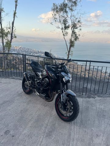 מודעת רכב קאוואסאקי Z900