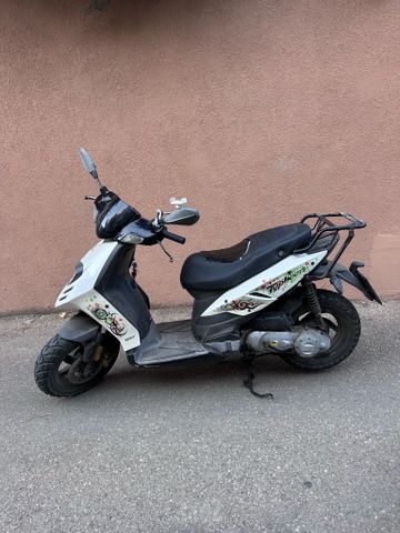 מודעת רכב פיאג'ו טייפון X 50