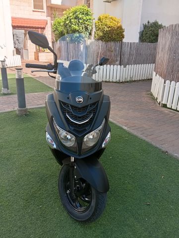 מודעת רכב סאן יאנג ג'וי רייד 200