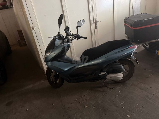 מודעת רכב הונדה PCX 125