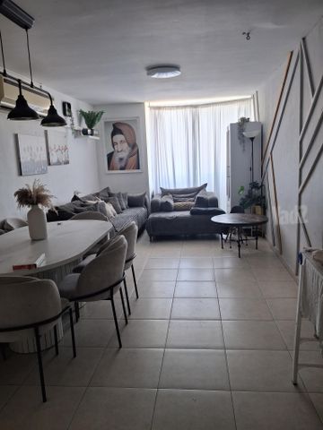 שדרת הבשן 12