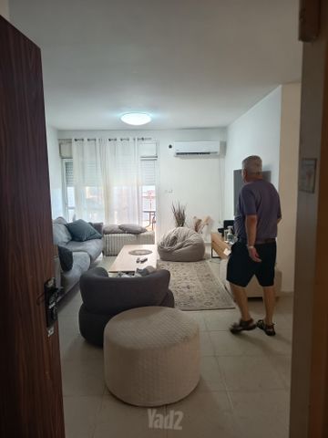 בושם 64