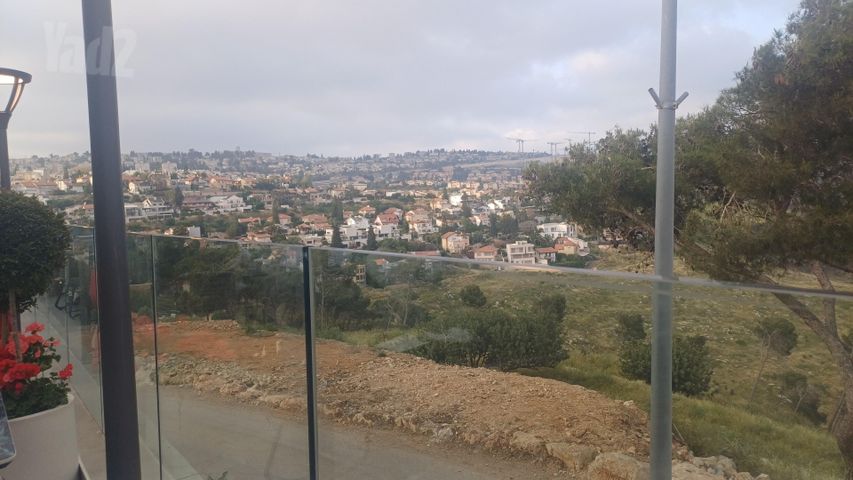 תמר 17