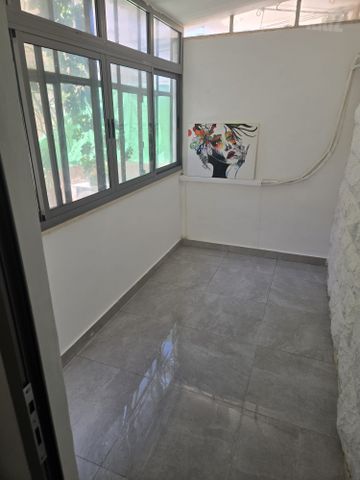 שדרות עין צורים 1