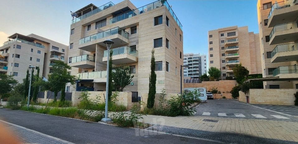 יקינטון 6