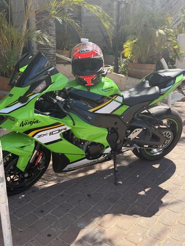 מודעת רכב קאוואסאקי נינג'ה ZX 10R