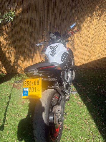 מודעת רכב קאוואסאקי Z650