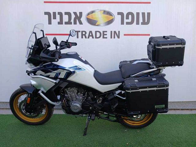 מודעת רכב CF MOTO 800MT