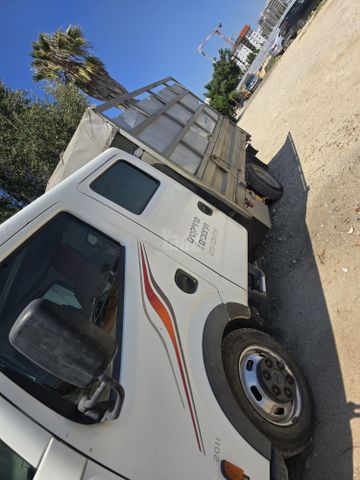 מודעת רכב ניסאן