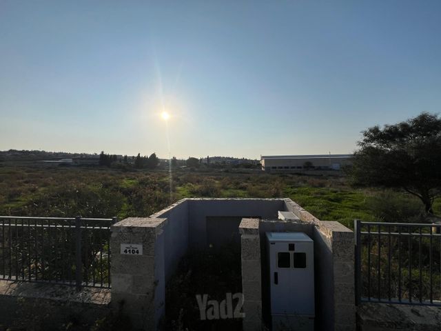 ערבי הנחל 1