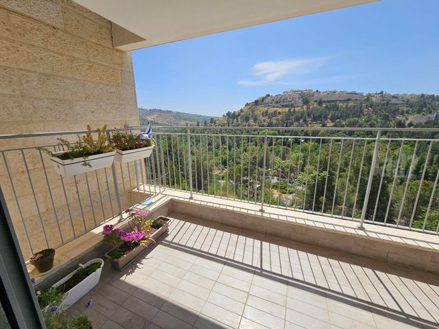 דירה להשכרה בירושלים
