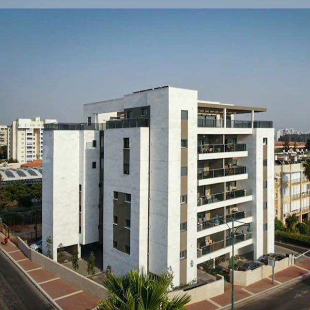 דירה, גבעת נוף, נס ציונה