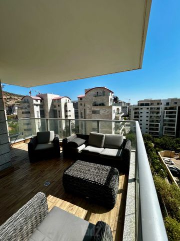 Haifa, Israel 10