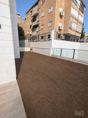 בר כוכבא 75