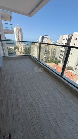 חנה סנש 22