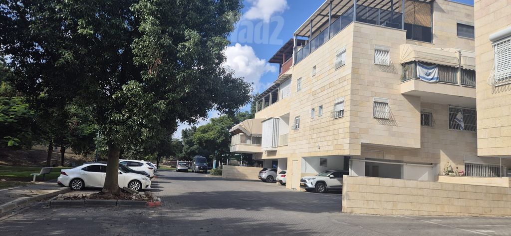 דוגית 