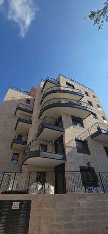 דירה להשכרה בירושלים (תיווך) — 3