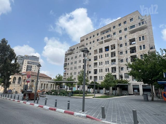נבון 3