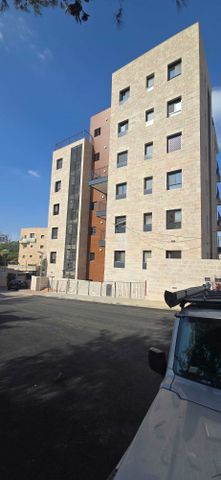 דירה להשכרה בירושלים (תיווך) — 2