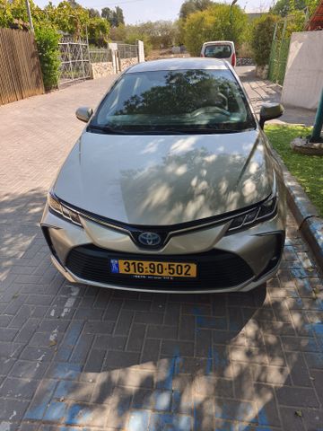 מודעת רכב טויוטה קורולה