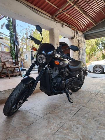 מודעת רכב הרלי דיווידסון סטריט 750