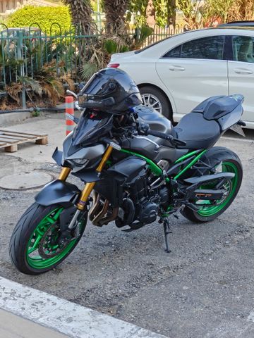 מודעת רכב קאוואסאקי Z900