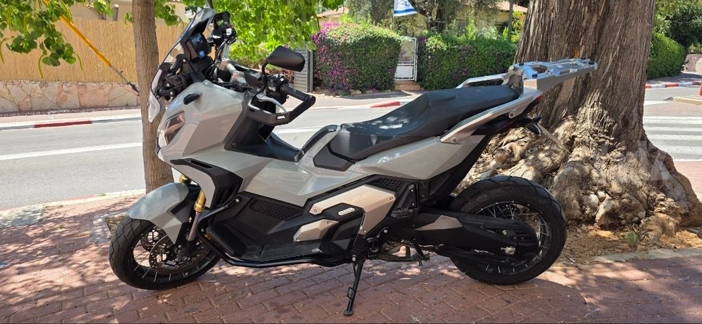 מודעת רכב הונדה X-ADV750