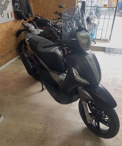 מודעת רכב פיאג'ו בוורלי 350