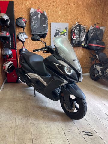 מודעת רכב קימקו דאון-טאון 350