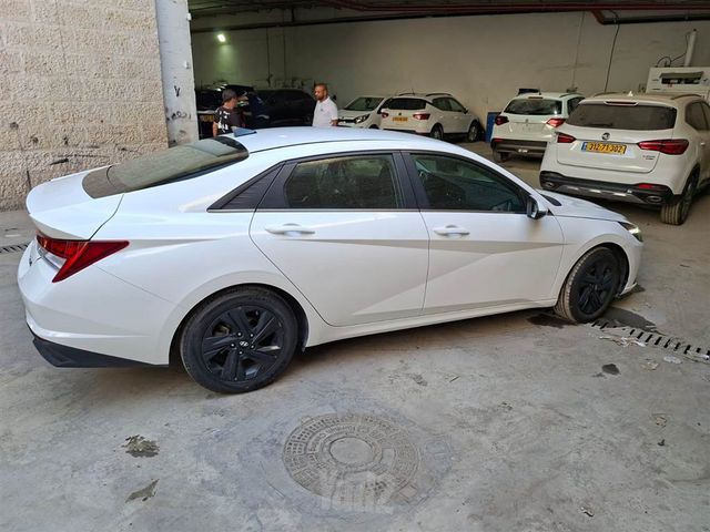 מודעת רכב יונדאי אלנטרה 1