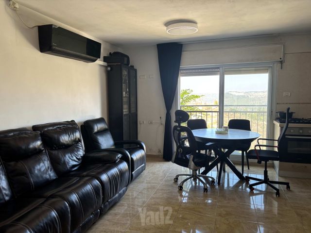 פסח חברוני 121
