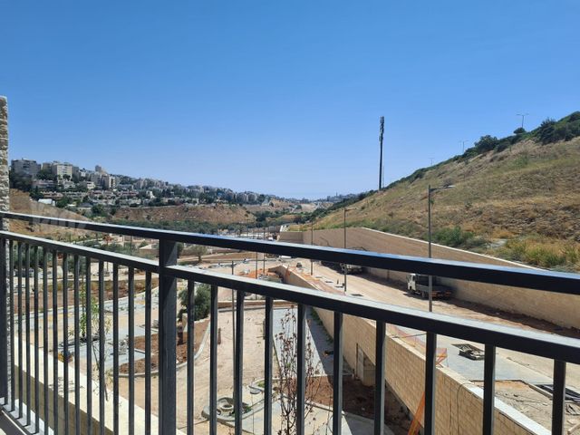 שמעון מישורי 30