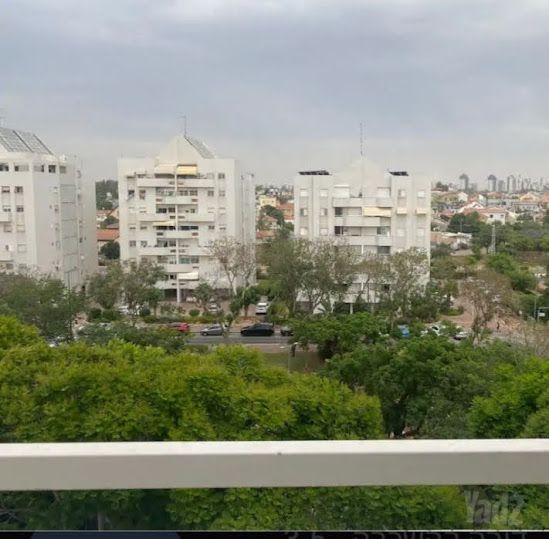 יהושע גיבשטיין 27