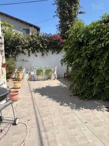 Holon, Israel 2