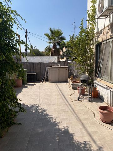 Holon, Israel 3