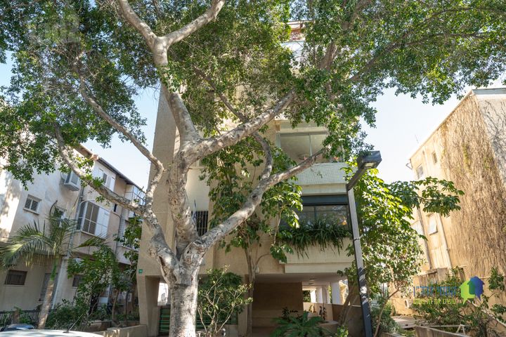 Givatayim, Israel 13