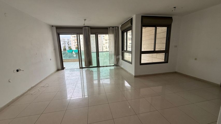 דירה למכירה בתל אביב יפו (תיווך) — 2